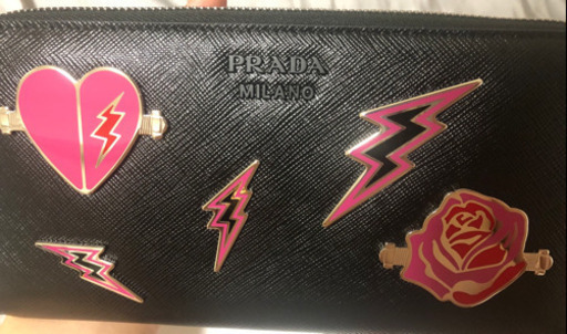 prada新商品財布