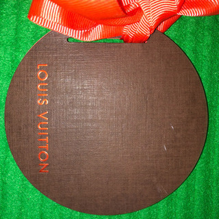 ルイ・ヴィトンのリボンの画像