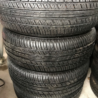 215/60/16. タイヤ、交換、全てコミコミ