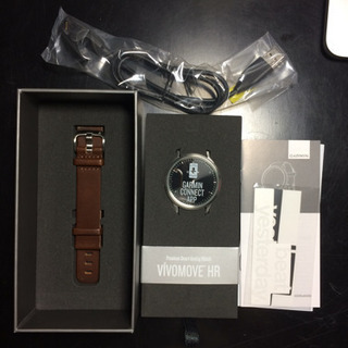 全国郵送・代引き・送料込み！！値下げ！GARMIN VIVOMOVE HR ブラックシルバーの画像