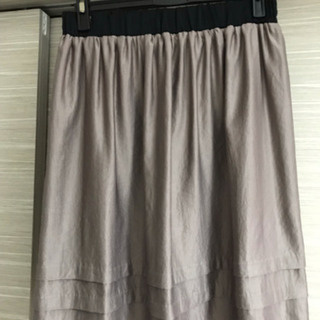 リバーシブルフラワープリントスカートの画像