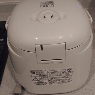 【終了】東芝 IH炊飯器 中古３合炊き RC-5GXV5の画像