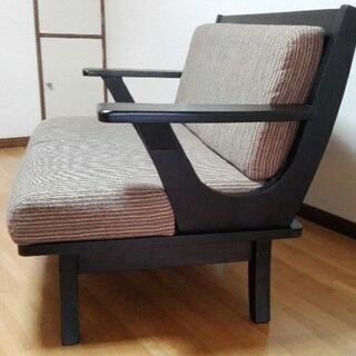 ラブソファー/２人掛けソファー/２Pソファー　全てが固くてしっかりした木材で組まれています。がっしり構造=重いです。の画像