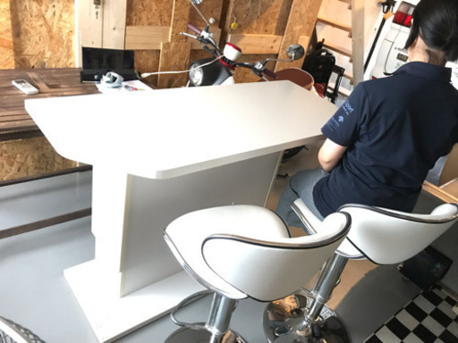 バーカウンター&カウンターチェアー二脚セット