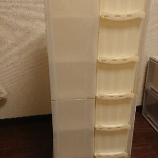 回転式CDラック差し上げます♪