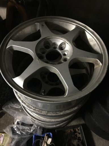 16インチアルミ