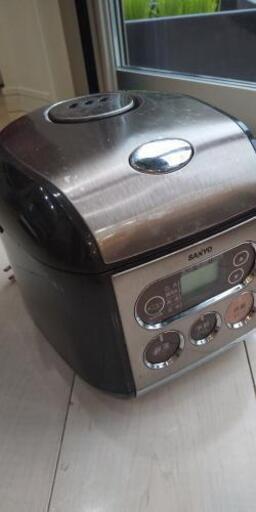 SANYO 炊飯器 ３合炊き