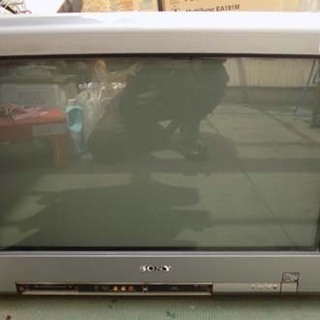 SONYブラウン管テレビ　モデルKD２８ＳＲ３００を￥88-で。