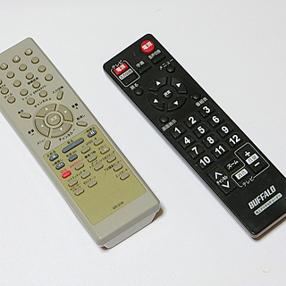 15型フラットブラウン管テレビデオ + 地デジ用チューナー（おまけ）の画像