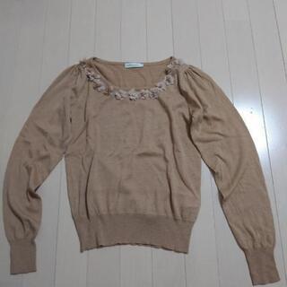 earthのセーター　未使用