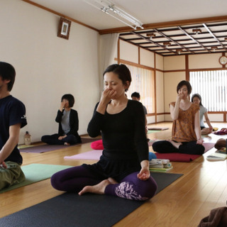少人数制🧘‍♂️ヨガ&筋膜リリースクラスの画像