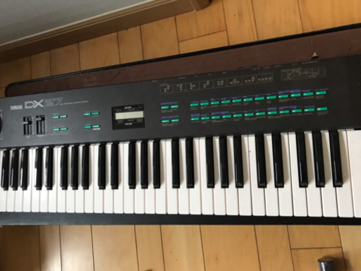 YAMAHA DX27