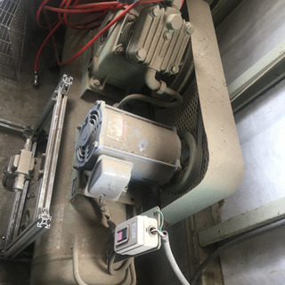 業務用・動力 200v エアコンプレッサー