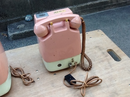※ご希望価格をお申し付けください【昭和レトロ・珍品】10円玉投入のピンク公衆電話、電話機 1988年/675S-A2 アンティーク 雑貨　配達も可