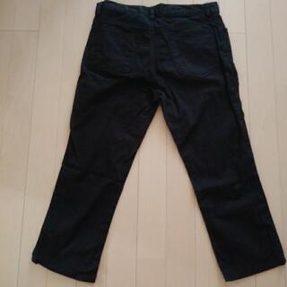 黒のズボン　黒のパンツの画像