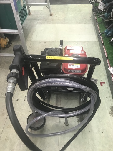 マキタ　エンジン高圧洗浄機　EHW102