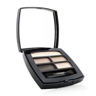 お買い得‼️入手困難‼️【日本完売 2020-21SS 新作CHANELアイシャドウ】の画像