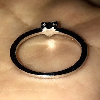 新品未使用k18ダイヤモンドリングの画像