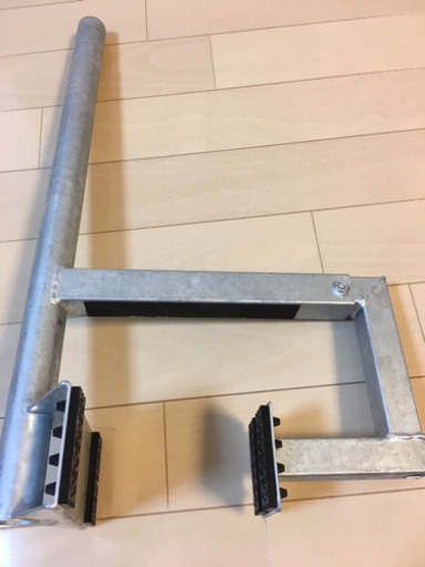 DXアンテナ ベランダ取付金具 UHF平面 BS・CSアンテナ用 耐風速50m/s MV30ZC
