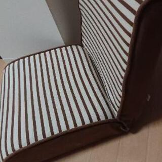 14段階リクライニング！コンパクト座椅子の画像