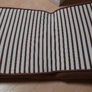 14段階リクライニング！コンパクト座椅子の画像