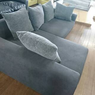 展示現品！カウチソファー！人気のロータイプ！クッション5個付き！未