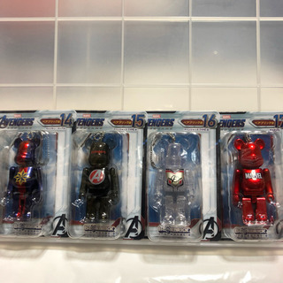 アベンジャーズベアブリック全8種セットおまけ付の画像