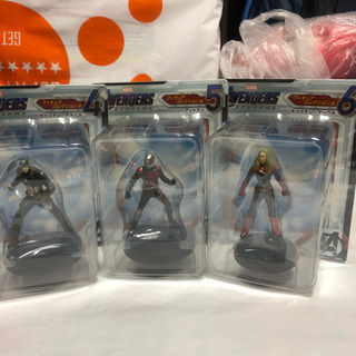 アベンジャーズフィギュア9種セットの画像