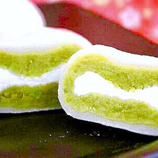 【抹茶と生クリームのハーモニーがウマい🍵高級な宇治抹茶を使ってる...