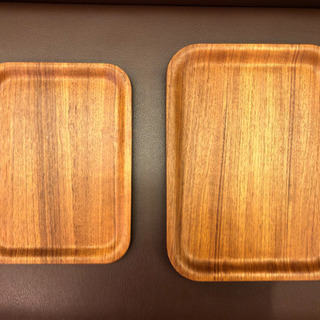 【決定しました、ありがとうございます】【大小2枚ずつセット】木のおぼんの画像