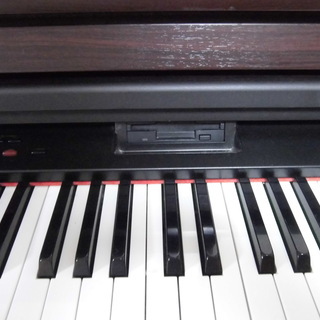 Clavinova クラビノーバ CLP-156ダークローズウッド調 イス付きの画像