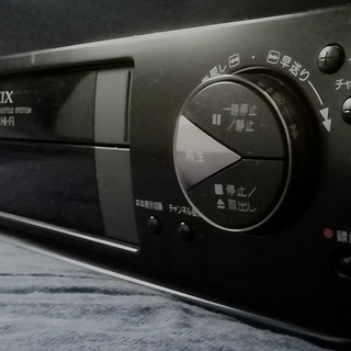 シャープ製VHSビデオデッキ の画像