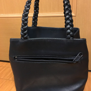 革 手提げバック 未使用の画像