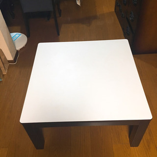 電気コタツの画像