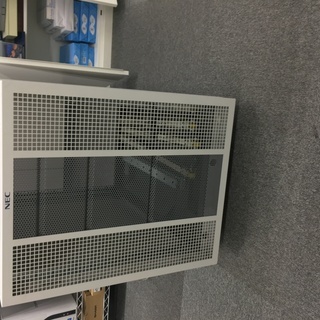 NECサーバーラックとUPS　(鍵1本ありました！)
