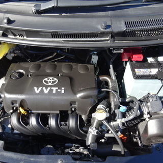 ヴィッツ　1.3Ｆ　4WD  事故無し　車検コミコミ価格　プッシュスタートの画像