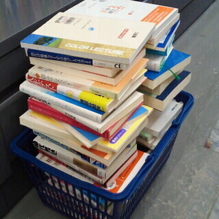【急募】即日入寮できる古書の買い付けスタッフの画像