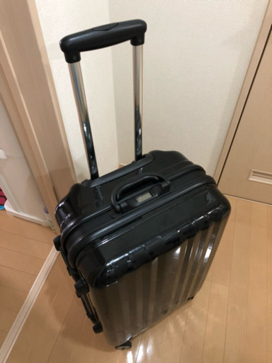 キャリーケース ダブルキャスター TSAロック付き