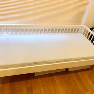 IKEA 子供用ベッド