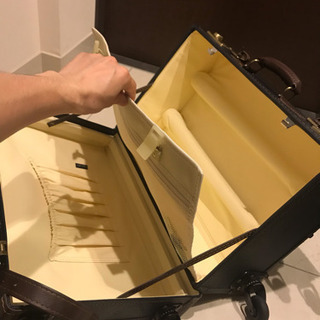 【無料】スーツケースの画像