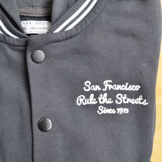 【子供服】 Zara Boys ザラ ボーイズ フード付きコットンパーカー 140 黒の画像