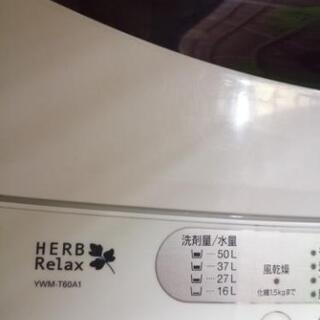 2017年製 洗濯機 6kg YWM-T60A1の画像