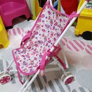 おもちゃのベビーカー