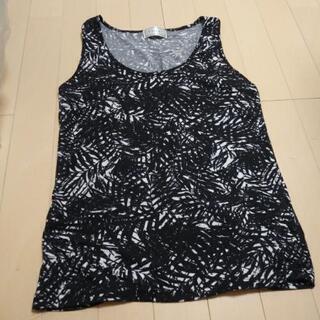 黒と白の葉っぱ？のデザイン　タンクトップ