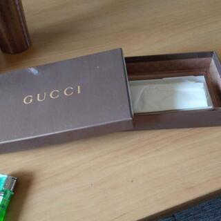 GUCCI 箱の画像