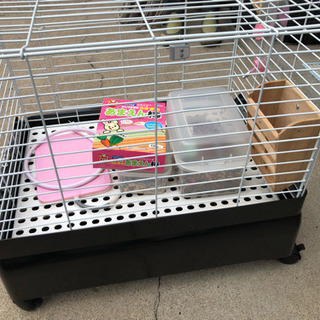美品？小動物用 ゲージ ウサギ 使用一年未満 おまけ色々付きの画像