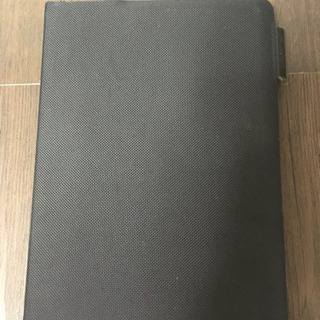 「iPad Air2 128GB Cellular + WiFi Docomo版」 Bluetoothキーボード内蔵カバー付きの画像