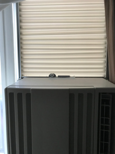 【取引中】2017年窓用エアコン