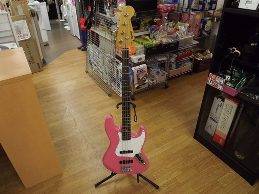 K Garage エレキベース　ジャズベースタイプ　ピンク/ホワイト　ソフトケース付き　札幌　西岡店