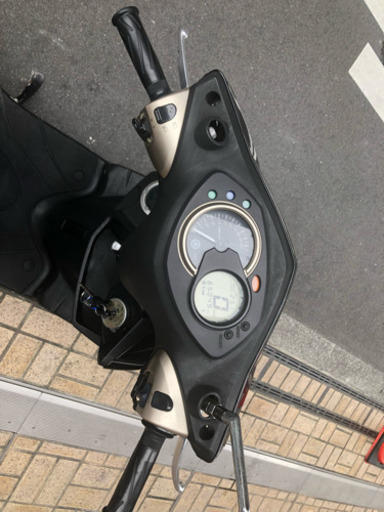 激安 即乗り 程度良好 台湾 ヤマハ シグナスx 125 2型 人気の ブラック×ゴールド
